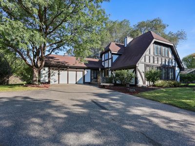 813 Lief Erickson Pl