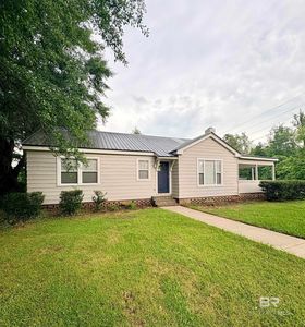 Property at 1423 Douglas Ave, Brewton, AL