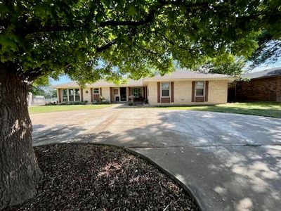 3601 Grandview Dr