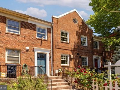 1641 Monroe St NW