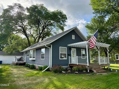 15 N 10th St