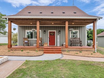 348 Barker Ln