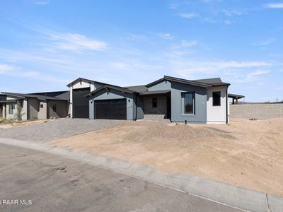 5633 Meridian Ct