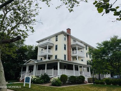 317 6th Avenue #302