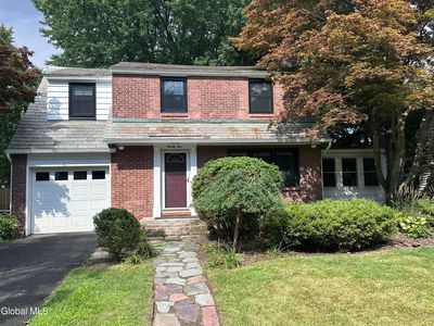 25 Buckingham Drive