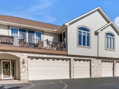 540 Lakeside Bay Dr S