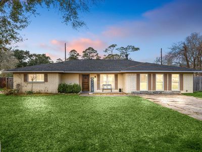 306 E Circle Dr