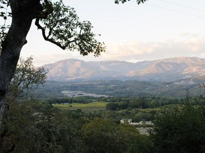 6640 - 6572 Sonoma Mountain Road