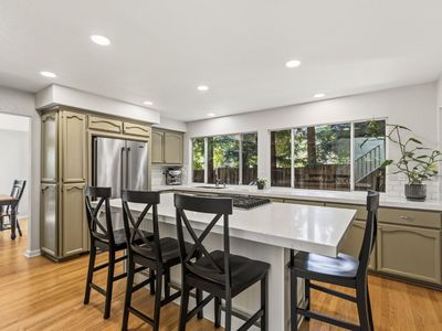 109 Guernsey Ct