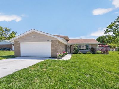 Property at 5720 Lake Huron Dr, Fairfield, OH