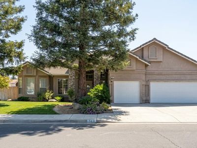 563 W Omaha Ave