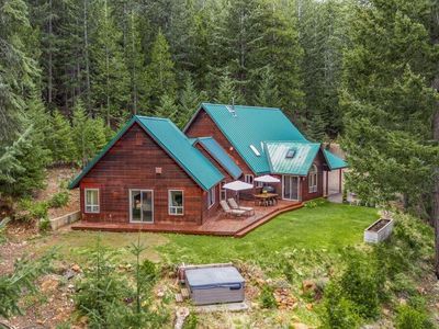 4110 Red Fir Loop