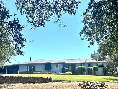 3370 Glen Ave