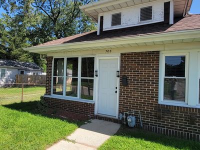 703 N Carroll Ave