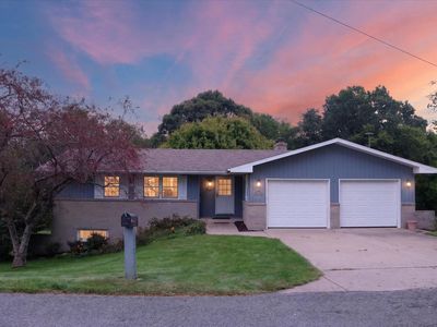 1755 Horizon Dr