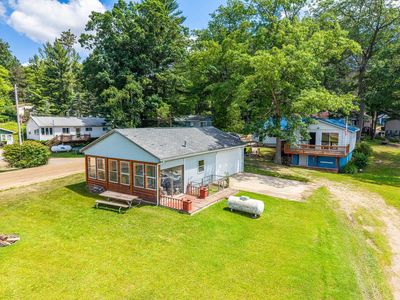 Property at 1276 E Long Lake Dr, Harrison, MI