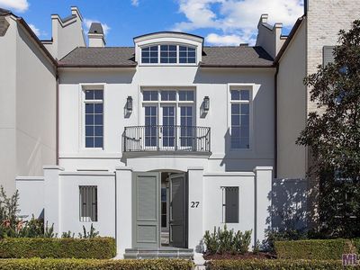27 Country Club Pl