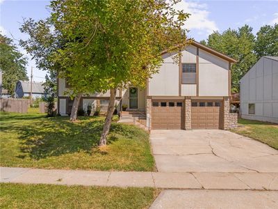 2116 E Mohawk Dr