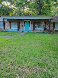 2228 E Vaughan Dr