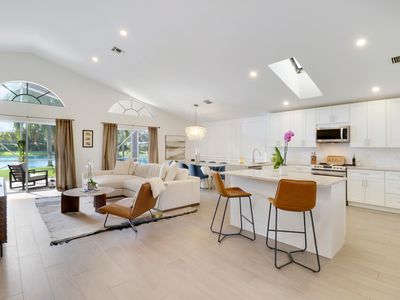 1931 Oak Berry Circle