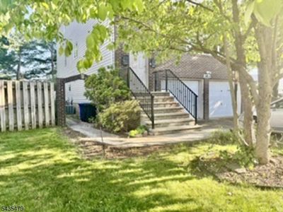 363 2Nd Ave