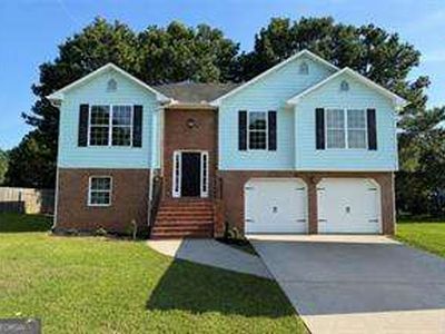 26 Marthas Pl NW