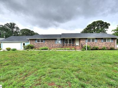 1195 Holly Springs Rd