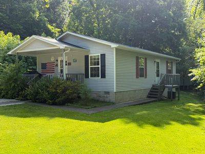 82 Stevens Ln