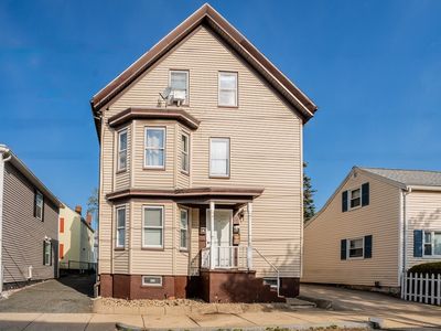 24 Tracey St