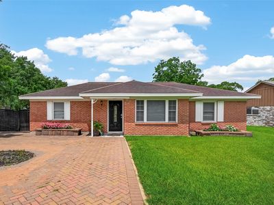 207 Eldridge Rd