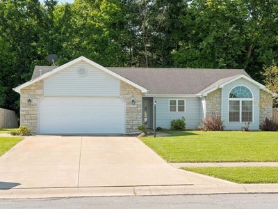 2109 McNair Ln
