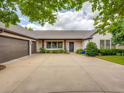 5604 Medinah Ct