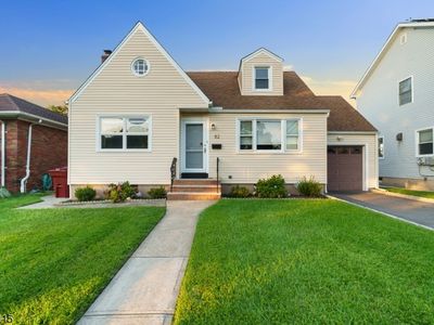 82 Fischer Ave