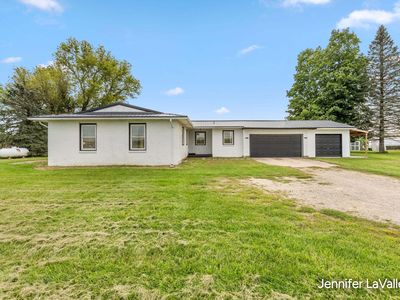 2520 E M 79 Hwy