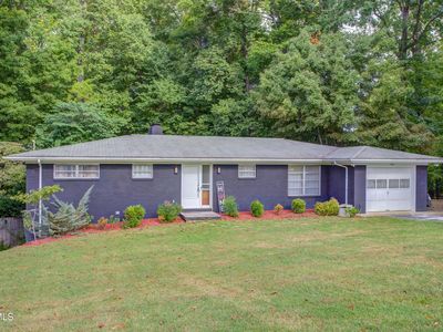 3942 Skyland Dr