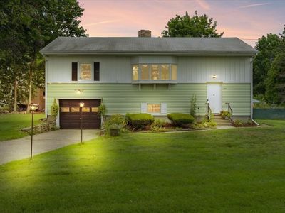 266 W Main St
