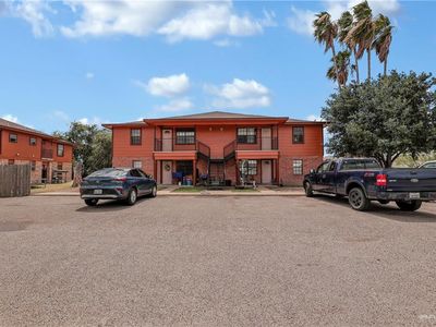 2215 E Main Ave