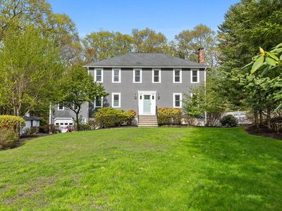 25 Towpath Dr