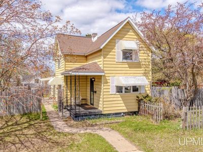 707 Walnut St