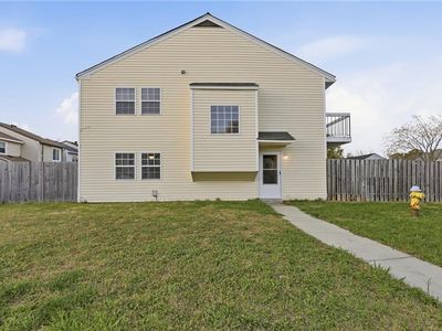 3670 Ship Chandlers Wharf