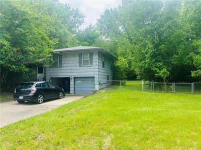 10601 E 33rd Ter S