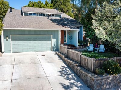 525 Club House Dr