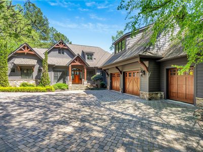 411 Evergreen Trl