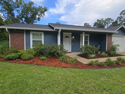 742 Lenova Dr