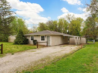 2116 W Central Street