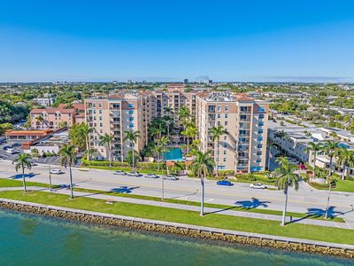 1801 N Flagler Drive Apt 828