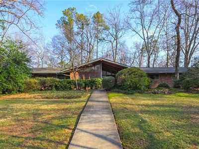 2795 Margaret Mitchell Dr NW