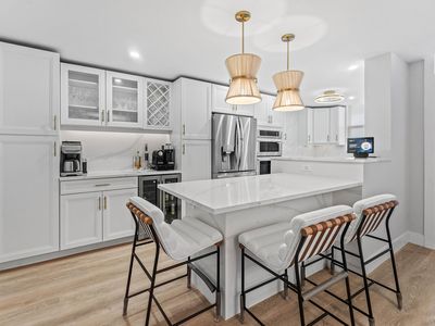 108 Paradise Harbour Boulevard #502