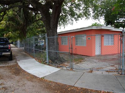 3401 NW 15th St