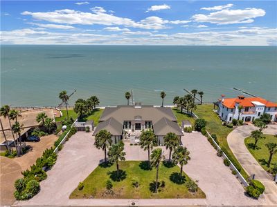 4734 Ocean Dr